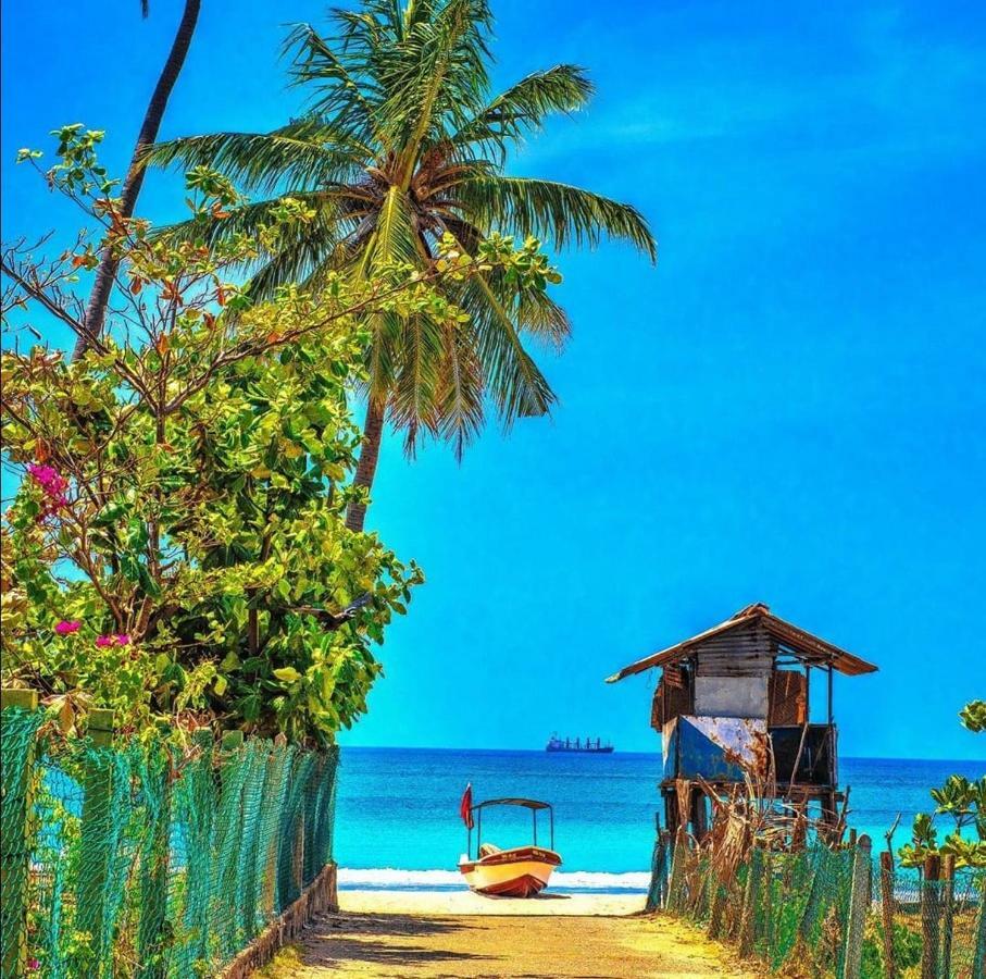 Trinco Relax Hut Hotel Trincomalee Ngoại thất bức ảnh
