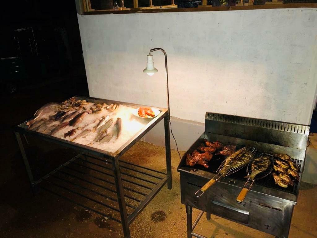 Trinco Relax Hut Hotel Trincomalee Ngoại thất bức ảnh