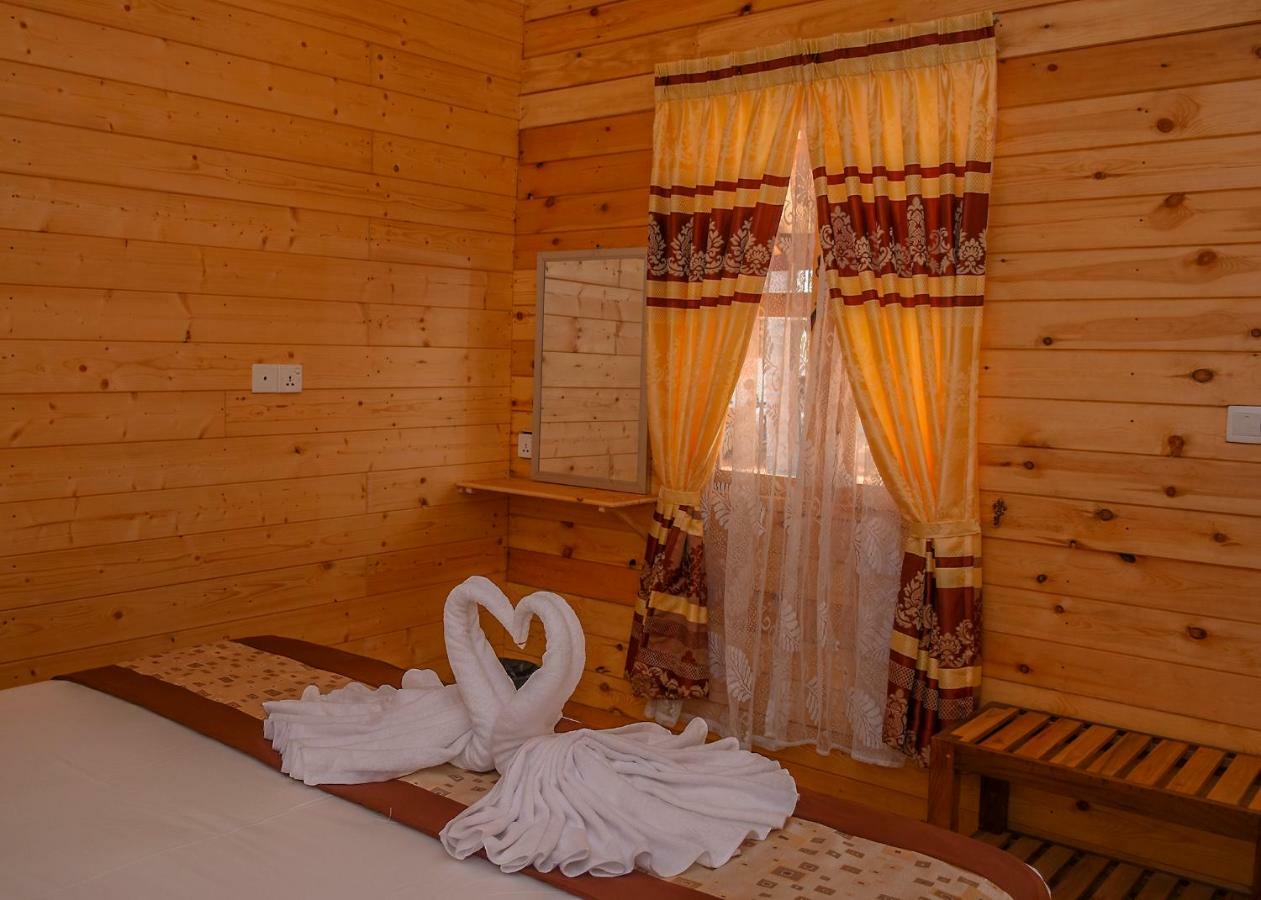 Trinco Relax Hut Hotel Trincomalee Ngoại thất bức ảnh