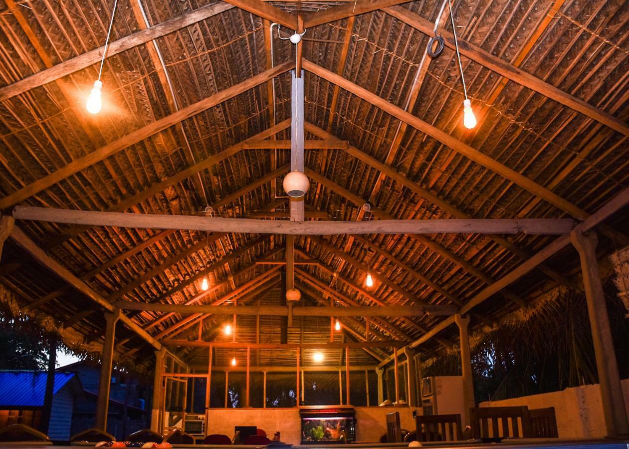 Trinco Relax Hut Hotel Trincomalee Ngoại thất bức ảnh